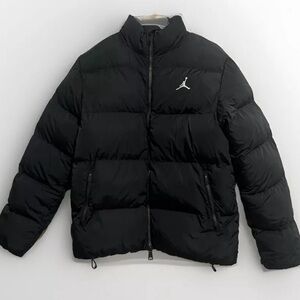 Nike Jordan Essentials Poly Puffer Zip Black White Mens Jacket Sz L (FB7331-010)